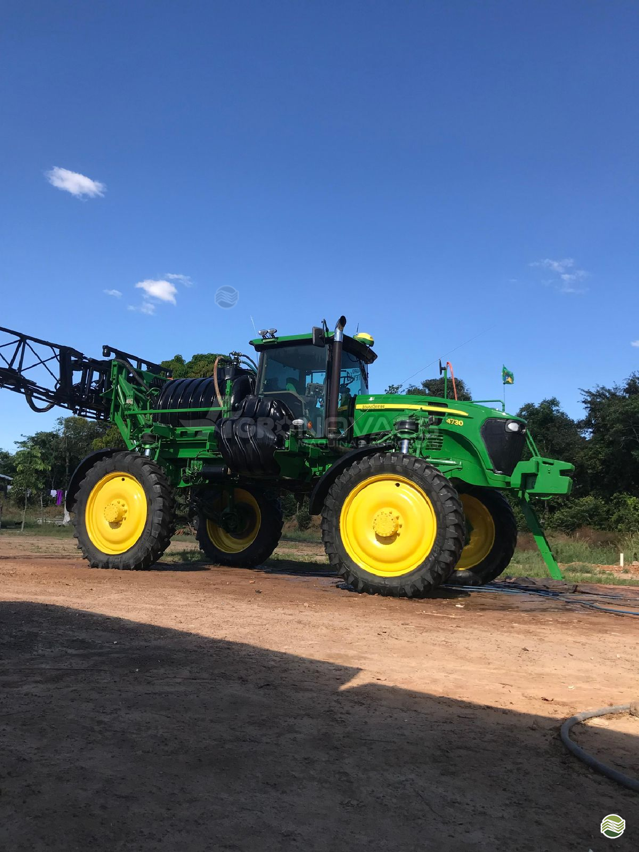 PULVERIZADOR JOHN DEERE JOHN DEERE 4730 Tração 4x4 Agro Novaes Máquinas Agrícolas FERNANDOPOLIS SÃO PAULO SP